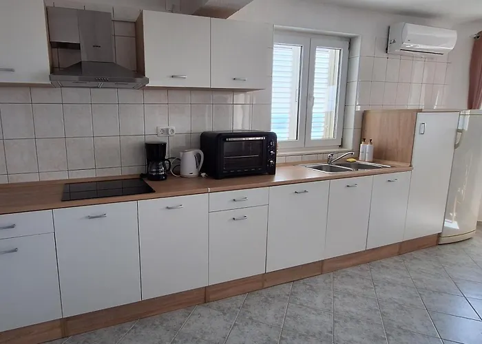 Family And Pet Friendly Zrinski Croatia Lejlighed Šmrika