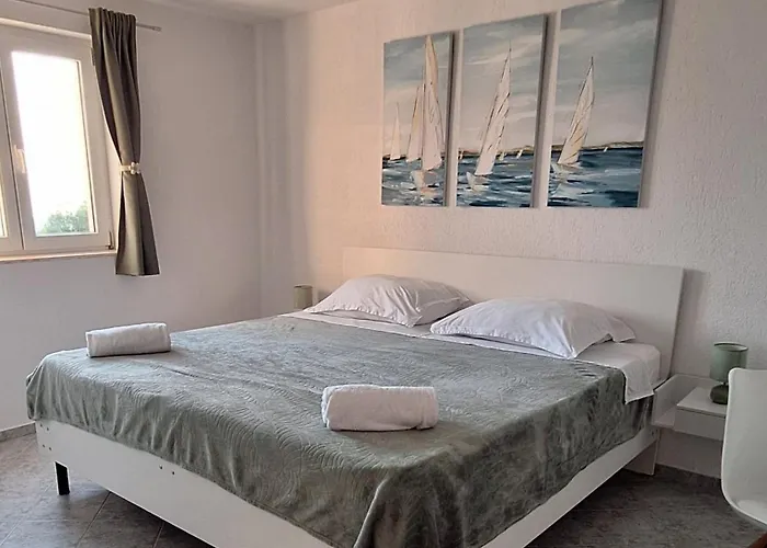 Family And Pet Friendly Zrinski Croatia Šmrika