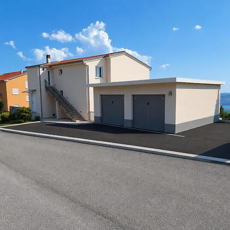 Family And Pet Friendly Zrinski Croatia Appartement Šmrika