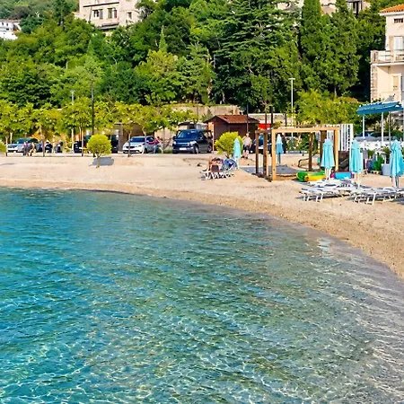 Family And Pet Friendly Zrinski Croatia * Šmrika