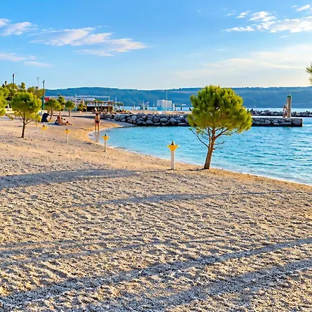 Family And Pet Friendly Zrinski Croatia