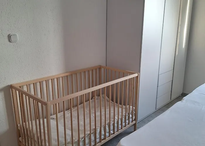 Family And Pet Friendly Zrinski Croatia Apartament Šmrika